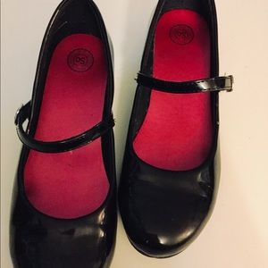 Black wedges w/pink inner